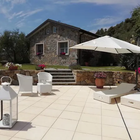 La Cicala Stonata לינה וארוחת בוקר