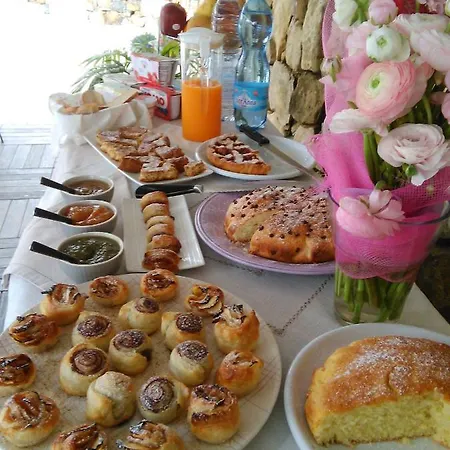 La Cicala Stonata Bed & Breakfast *