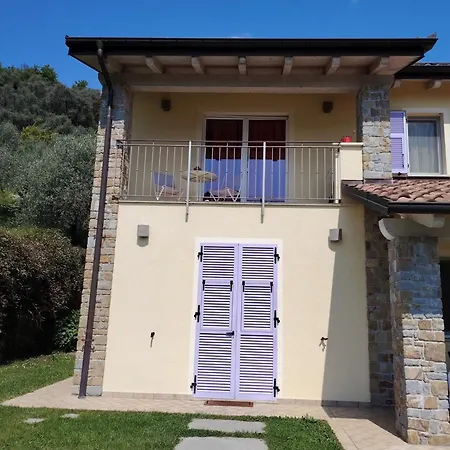 Bed and Breakfast La Cicala Stonata 4*